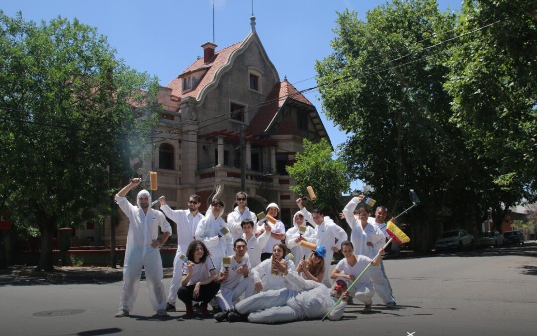 Te invitamos a ser parte de un colectivo de artistas escénicos que administran un espacio cultural.